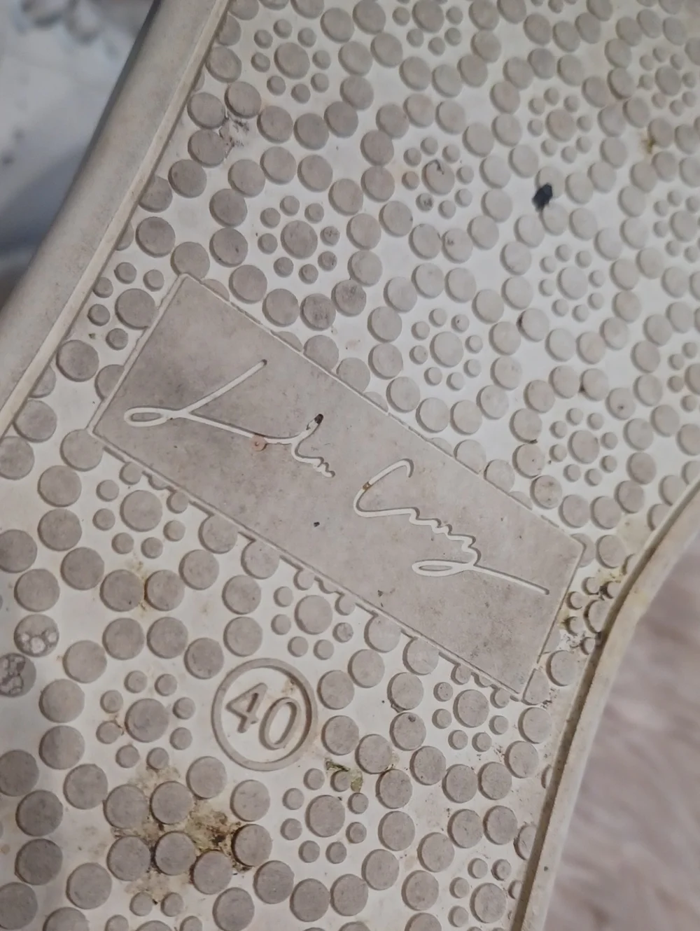 Lola Cruz White Leather Sneakers With Rhinestones